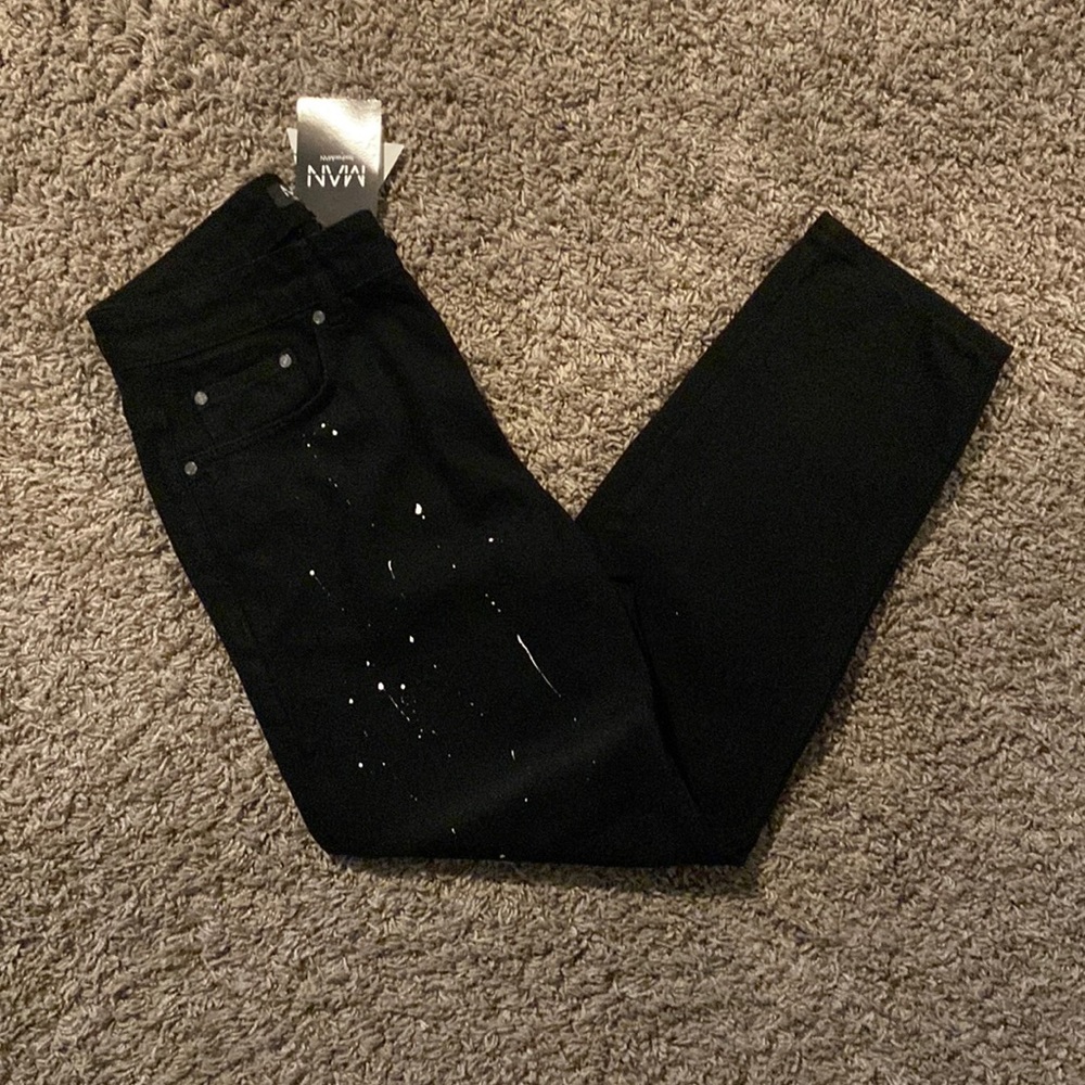 Tapered Fit Jeans